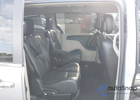 2015 Chrysler Town & Country Touring from USA, damaged, VIN 2C4RC1BG6FR752430